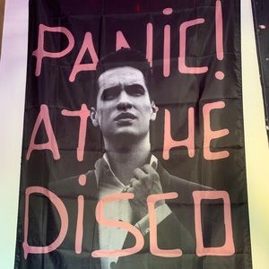 Hot Topic Accessories - Panic at the Disco Tapestry Flag Brendon Urie Hot Topic Accessories - Panic at the Disco Tapestry Flag Brendon Urie
